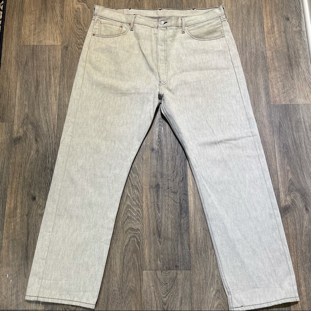 Levi's 501xx Men's Size 42x32 Button Fly Jeans Light Gray Denim 100% Cotton